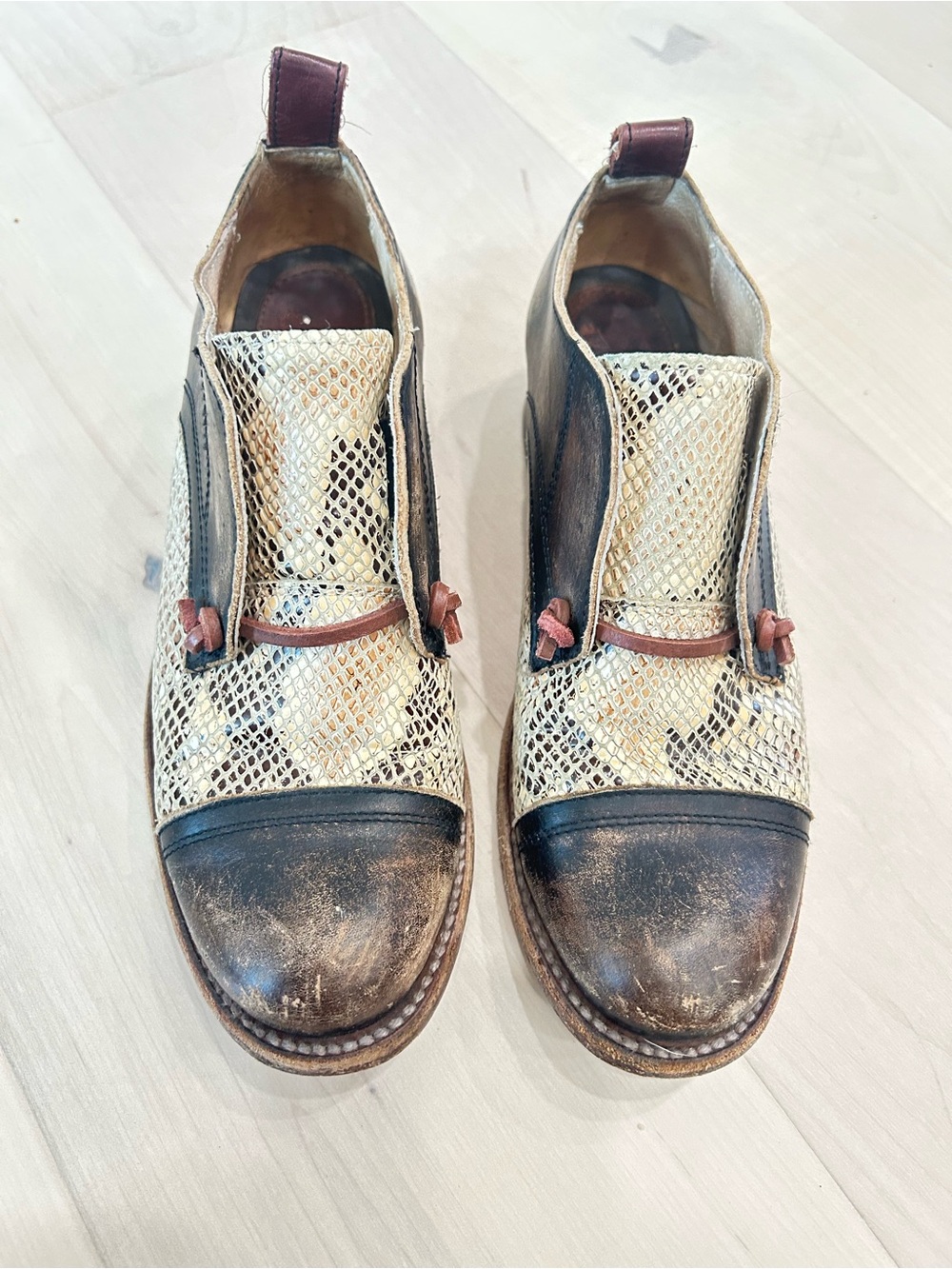 Freebird Mabel Distressed Leather
Oxford Loafer Shoes Boho Festival
Size 8